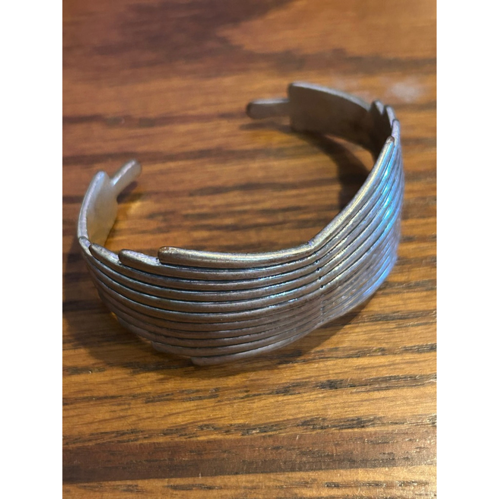 Women's Lucky Brand Silver Cuff Bracelet Size 6 - Picture 3 of 5